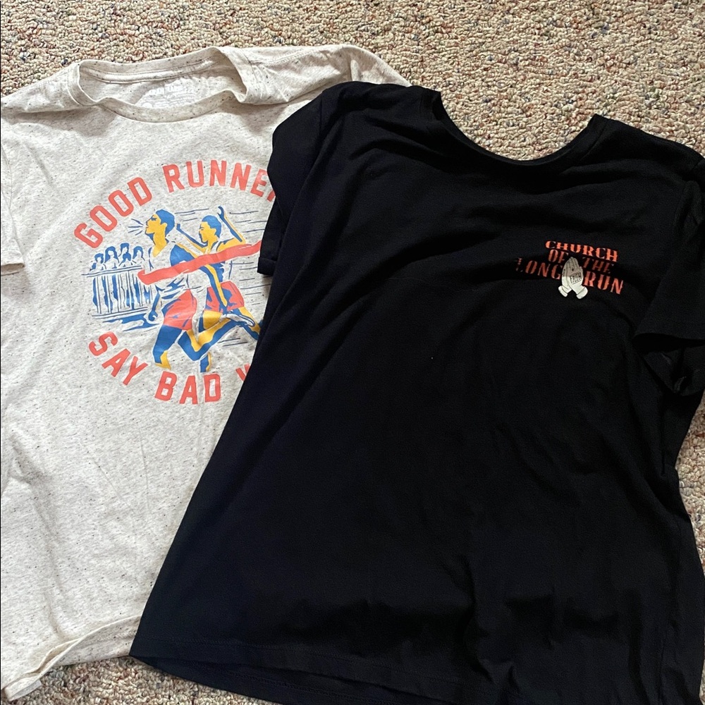 Sarah Marie Running Co. Graphic Tees lot